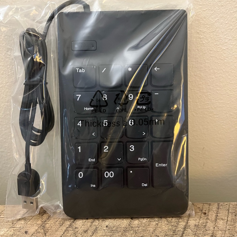 Lenovo Black USB Numeric Keypad